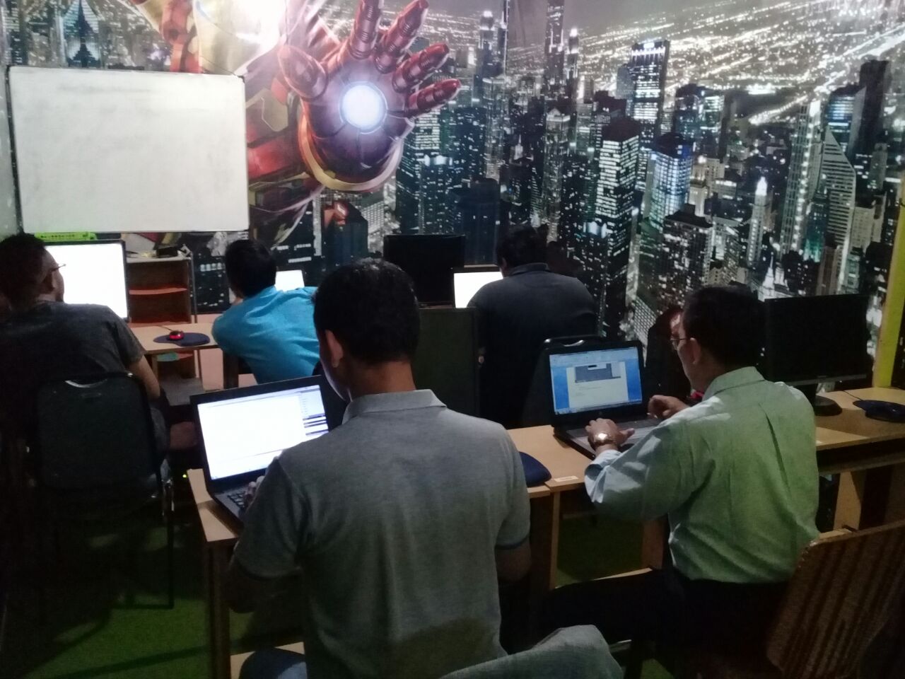 Kursus Web Desain Surabaya